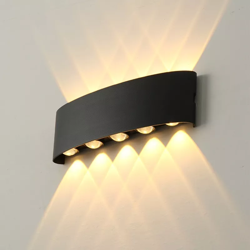 Nowoczesne lampy ścienne LED b – Outdoor Lighting Hardwired recenzja i cena